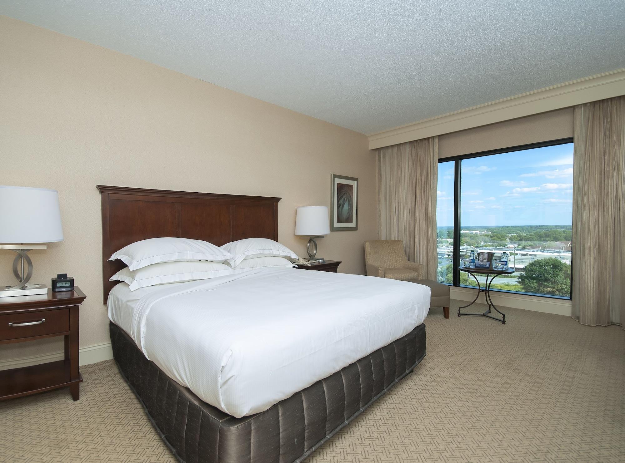 Hilton Greenville Exterior foto